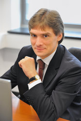 Prof. Dr. rer. oec. Thorsten Blecker